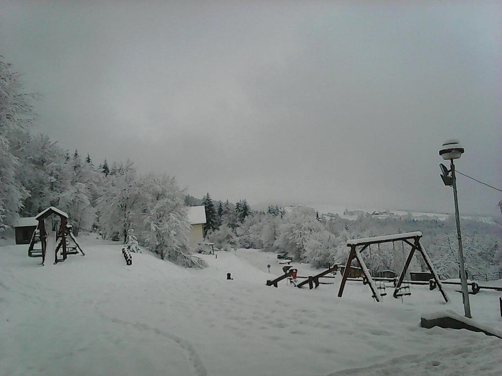 Hotel Javor Kusici Luaran gambar